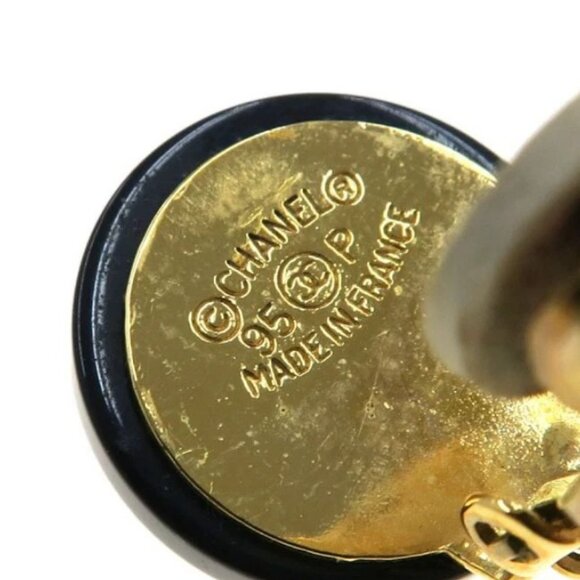 CHANEL CC Logos Pearl Drop Black Round Clip-On Earrings Gold Tone - Picture 8 of 10